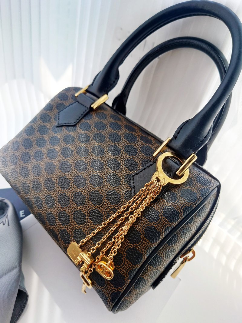 中古真品 帶盒 CELINE 黃金凱旋門流蘇包包掛飾 掛件鎖匙扣鑰匙圈 - 鑰匙圈/鑰匙包 - 銅/黃銅 黃色