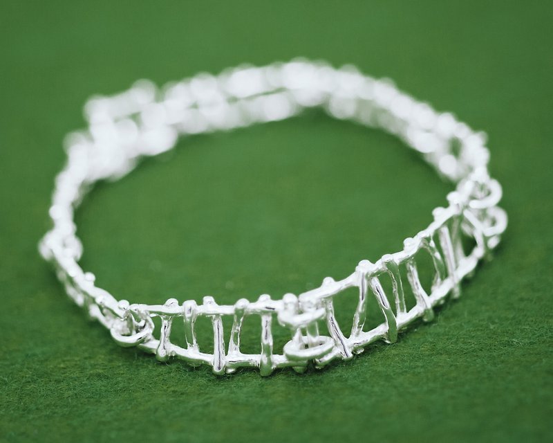 Unique bracelet - Linear design - Gift for her - Hypoallergenic - Japanese - Bracelets - Other Metals Silver