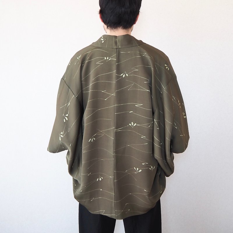 【日本製造】 柔軟絲綢抹茶卡其色外罩、時尚日本、男士外罩 - 女大衣/外套 - 絲．絹 黑色