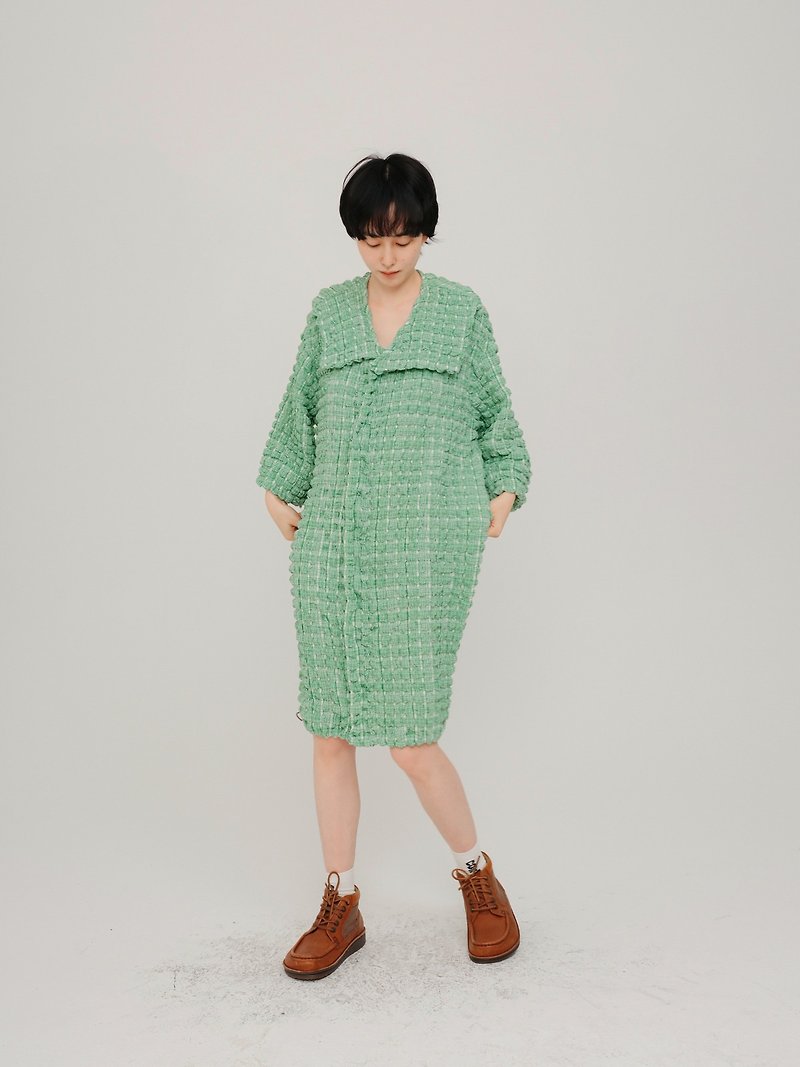 Grass green 3D bubble pleated design lapel long top dress - Women's Tops - Cotton & Hemp Green