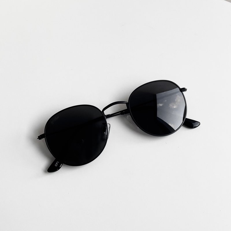 GLISTEN - Riley Polarized Sunglasses (Black) - แว่นกันแดด - วัสดุอื่นๆ สีดำ