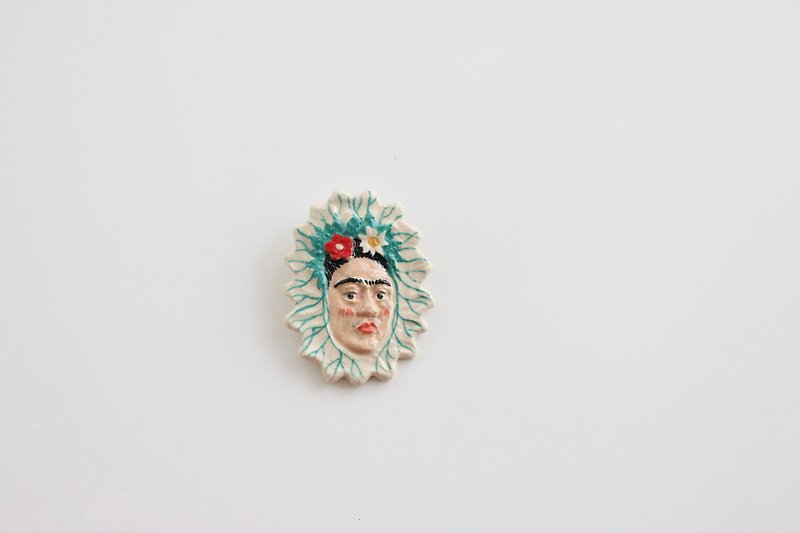 Ceramic Brooch Magnet Frida 03 - เข็มกลัด - ดินเผา สีเขียว