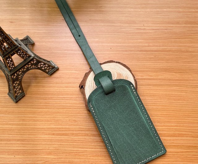 ハンドメイドレザー】第二世代トラベルタグ - オリーブグリーン