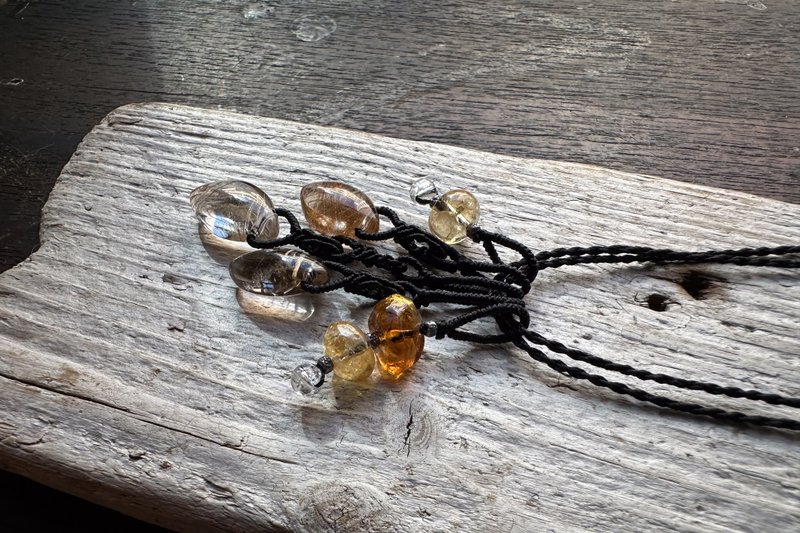 Citrine + Blonde Crystal Handmade Micro-woven Necklace with Adjustable Length Black - สร้อยคอ - คริสตัล สีดำ