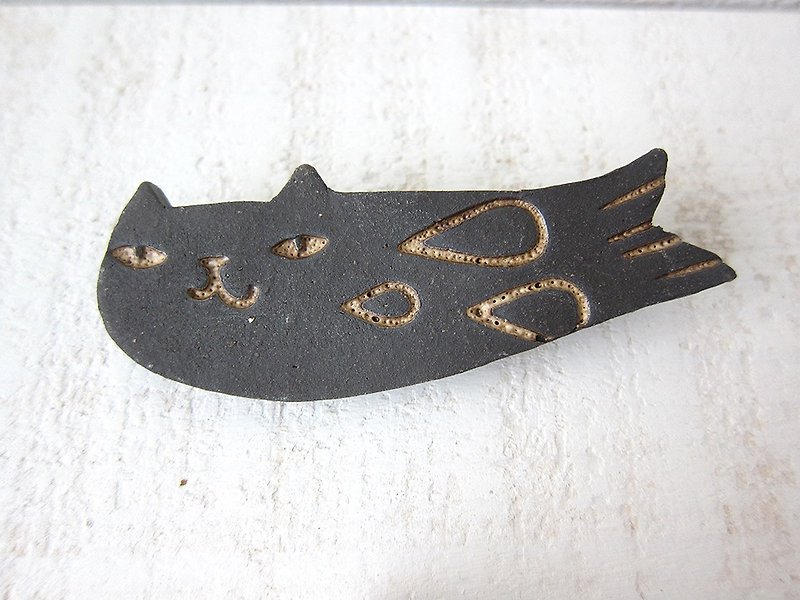 ดินเผา เข็มกลัด สีดำ - Pottery Cat Brooch - black