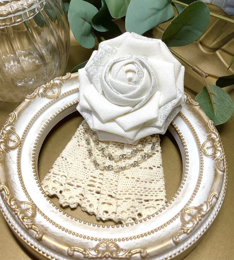 Rose brooch  rosette brooch Silver&White Cute brooch bag charm　corsage - Brooches - Cotton & Hemp Silver