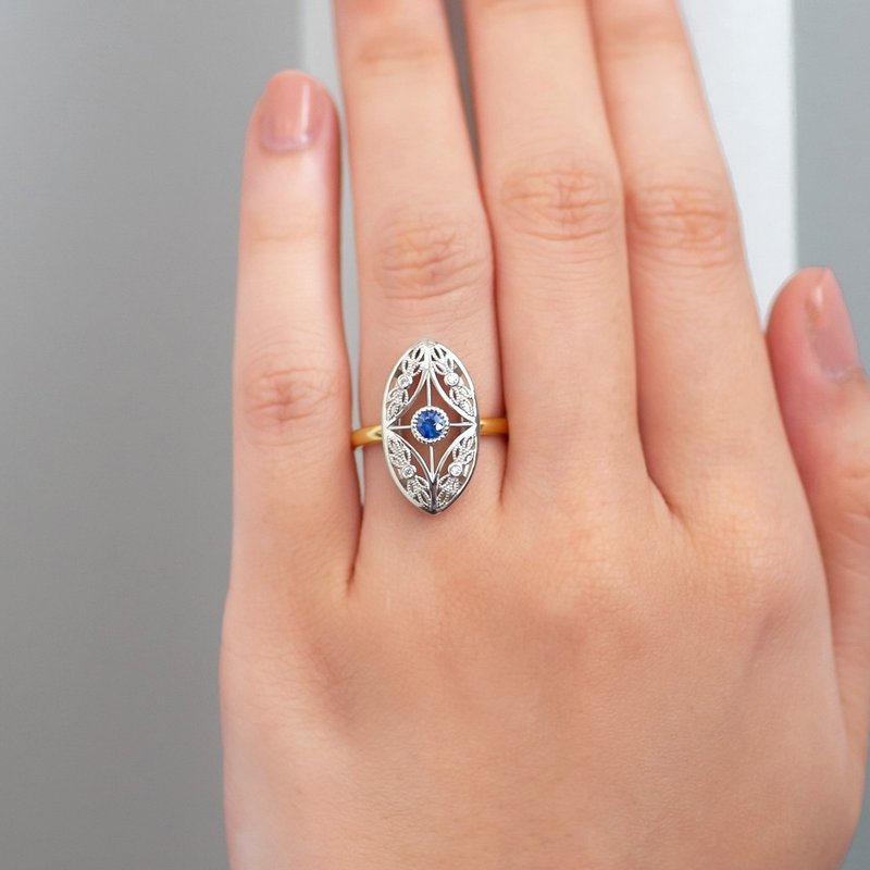 Sapphire 18K Lace Ring Belle Epoque Style - แหวนทั่วไป - เครื่องเพชรพลอย สีน้ำเงิน