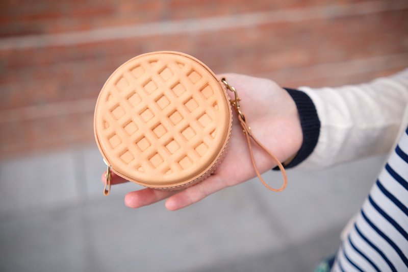 Leather Checkered Cake Handbag (Small) - Toiletry Bags & Pouches - Genuine Leather 