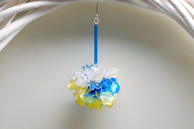 花球 藍 手作飾品耳環單顆 - 耳環/耳夾 - 塑膠 藍色