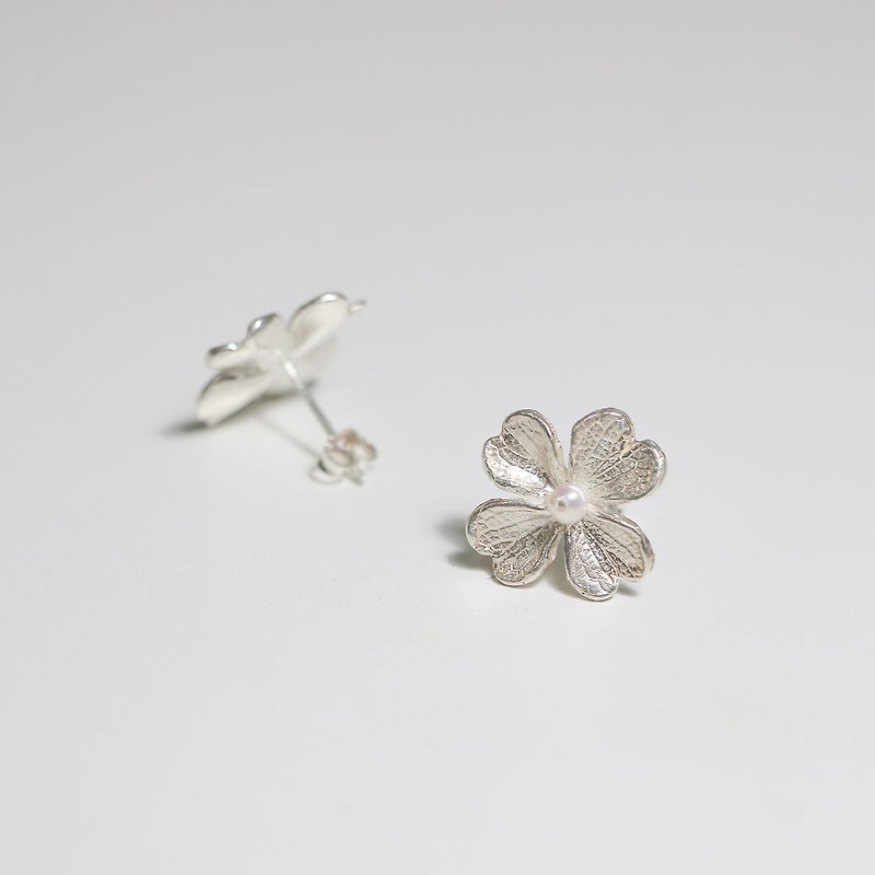 Lucky Series | Pearl Lucky Flower Sterling Silver Earrings - Earrings & Clip-ons - Sterling Silver Silver