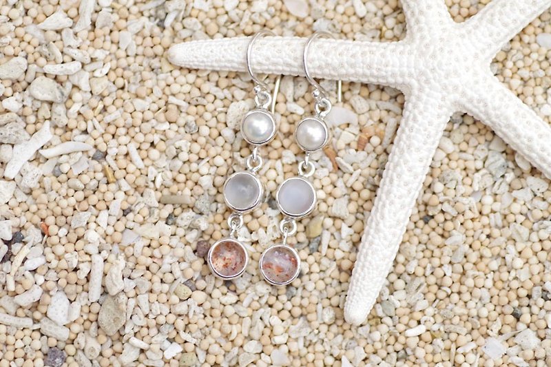 Silver earrings with sunstone, moonstone and freshwater pearls - ต่างหู - หิน สีแดง