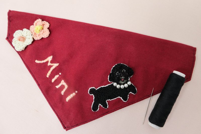 客製化刺繡狗狗名字圍巾 | 貴婦犬, 酒紅色 - 寵物衣服 - 繡線 紅色