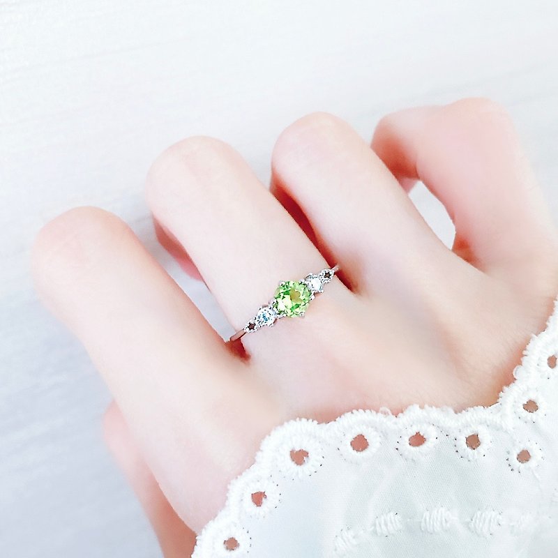 Fruit Green Stone 5mm Sterling Silver Ring - Adjustable FreeSize - August Birthstone Peridot - แหวนทั่วไป - คริสตัล สีเขียว