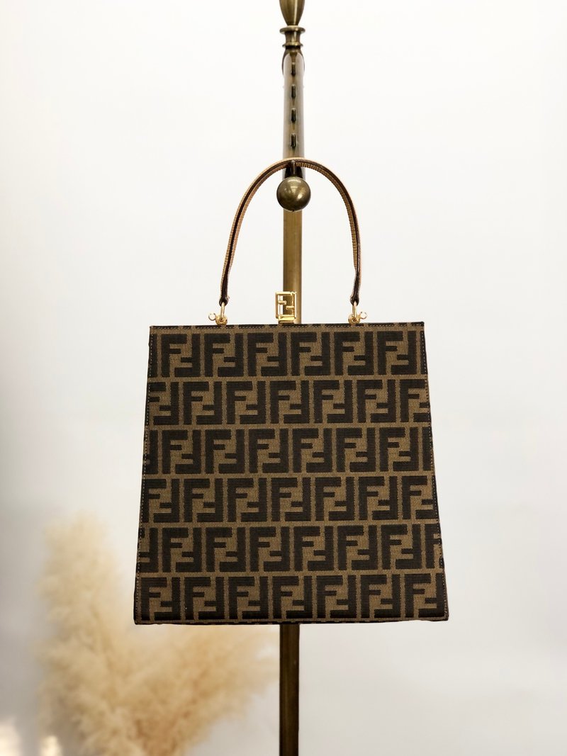 【 日本直送　名牌中古包 】FENDI フェンディ ズッカ ハンドバッグ ブラウン ジャガード がま口 vintage ヴィンテージ オールド tixxhz - 手提包/手提袋 - 棉．麻 咖啡色