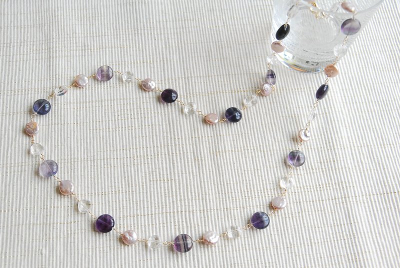 Mongolian fluorite, crystal and pearl necklace 14kgf - สร้อยคอ - เครื่องประดับพลอย สีม่วง