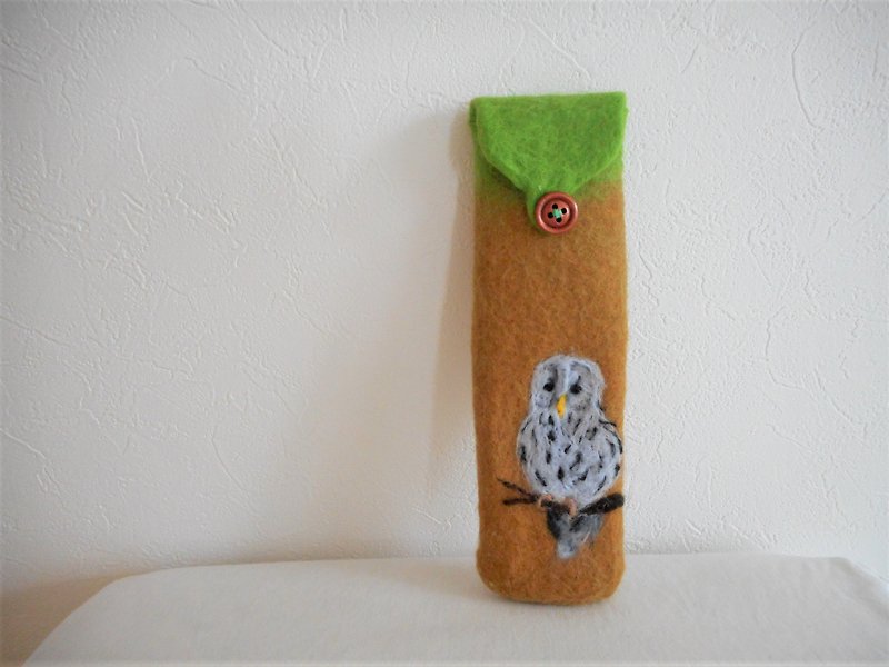 Owl small case - กล่องดินสอ/ถุงดินสอ - ขนแกะ สีนำ้ตาล