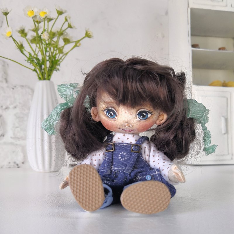 Miniature rag doll Small art doll handmade Rag doll Cloth doll Textile doll - 公仔/玩偶 - 棉．麻 
