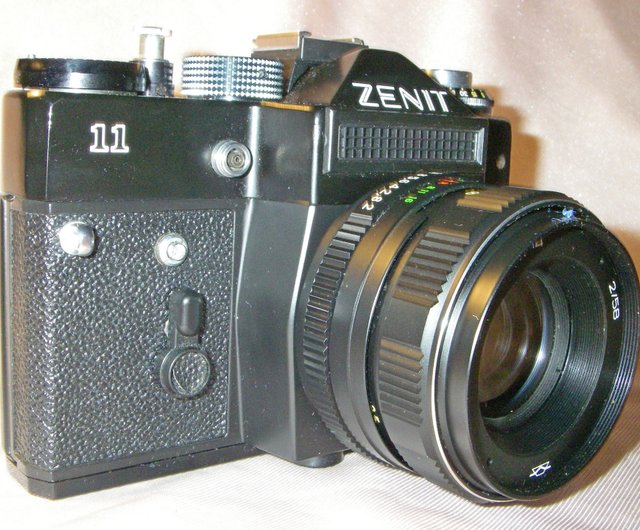 KMZ ZENIT-11 35mm film SLR camera w HELIOS-44M-4 58mm M42 lens Biotar copy  1988 - Shop geokubanoid Cameras - Pinkoi