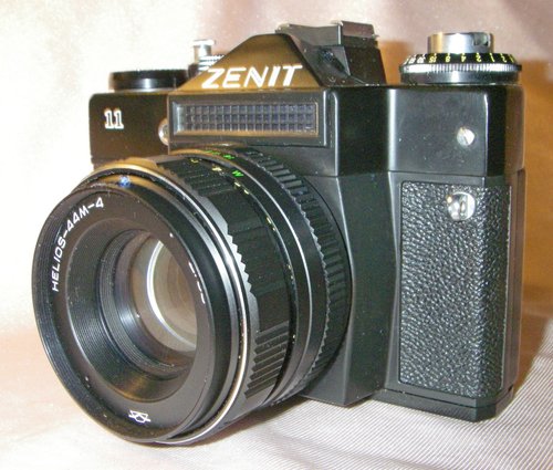 KMZ ZENIT-11 35mm film SLR camera w HELIOS-44M-4 58mm M42 lens Biotar copy  1988