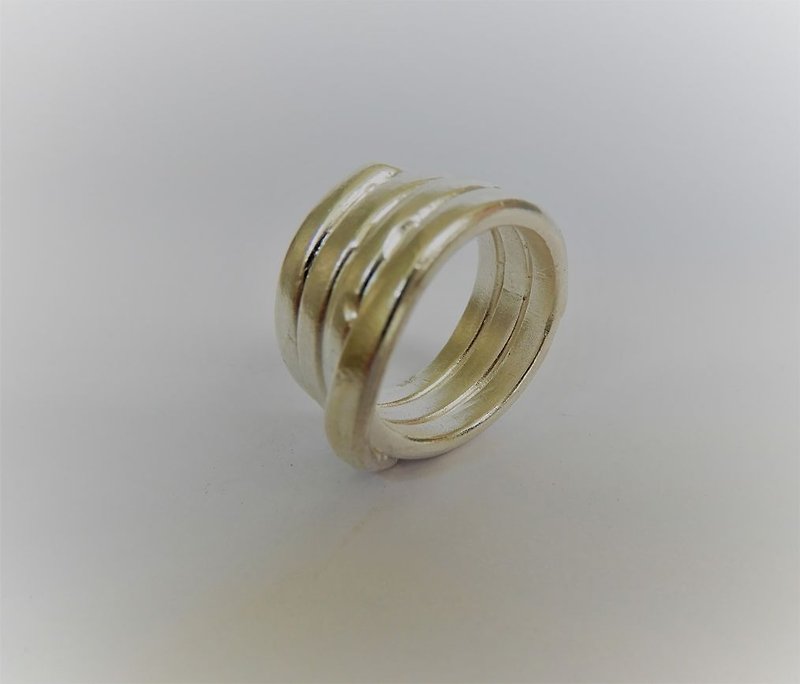ribbon Silver ring - แหวนทั่วไป - โลหะ สีเงิน