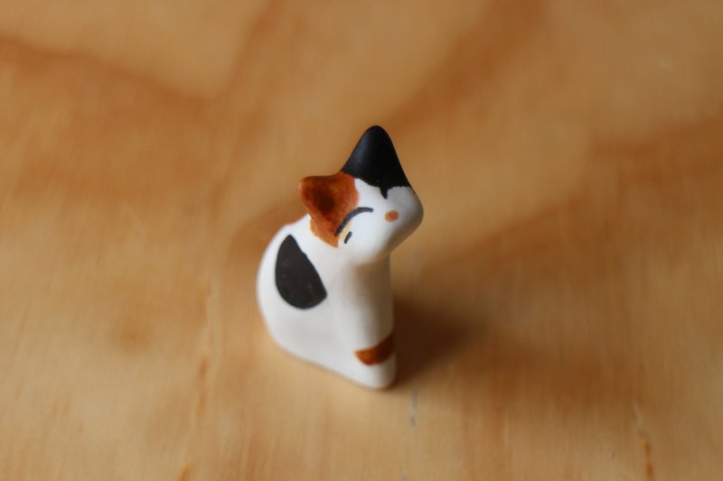 Japanese tricolor cat kitten stone (cat type laboratory) single - Pottery & Ceramics - Porcelain 