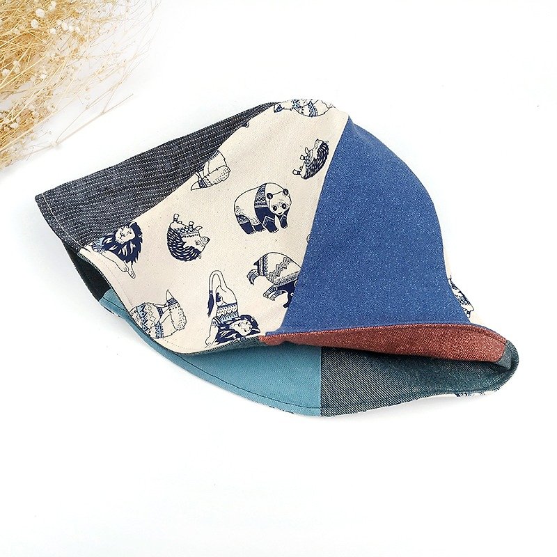 Calf Village Calf Village handmade double-sided hat custom sunhat neutral fox panda lion Malayan wild four-season {animal drawing} [H-410] - หมวก - ผ้าฝ้าย/ผ้าลินิน ขาว