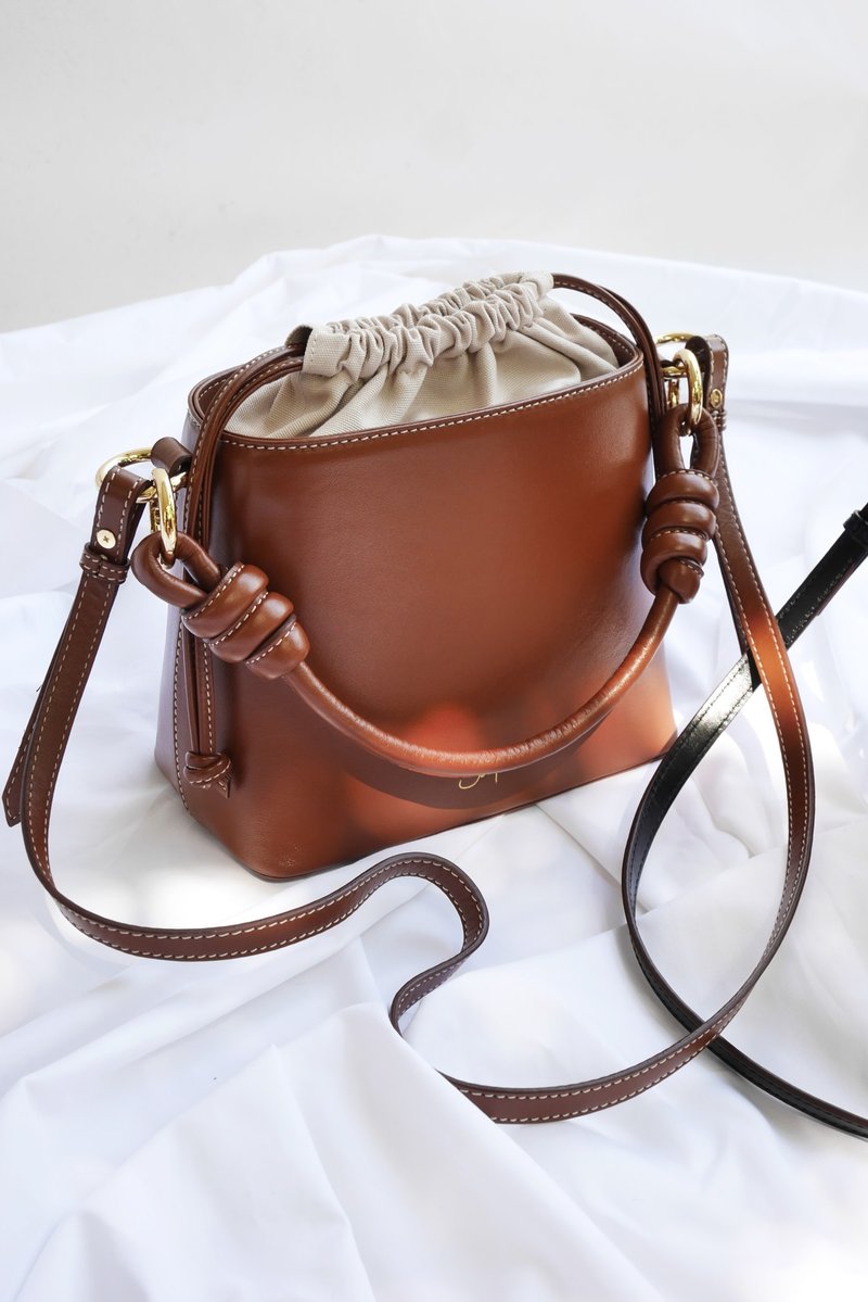 泰國包 Fuji Bucket Bag 水桶包 / 棕色的 Espresso Brown - 束口袋/束口背包/水桶包 - 真皮 咖啡色