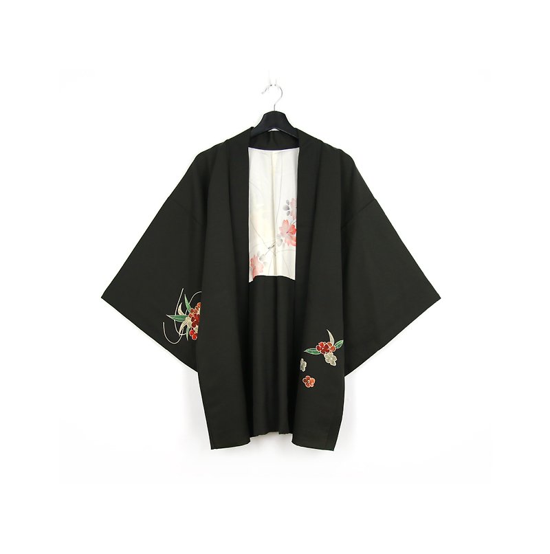 Back to Green-Japan with back feather weaving colorful flower ball / vintage kimono - Women's Casual & Functional Jackets - Other Materials 