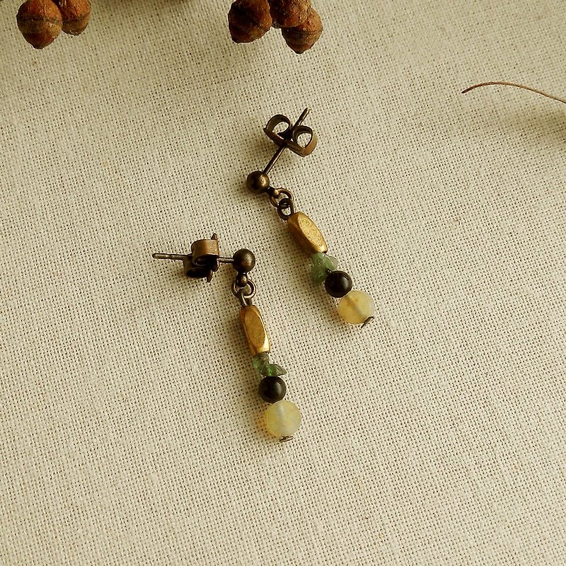 Minimalist black and green natural stone earrings can be changed to ear clips - ต่างหู - หยก สีเขียว
