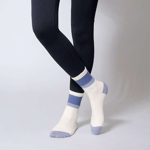 VOLA維菈文創 百搭翻玩色彩 台灣製 經典 色塊 穿搭襪 中筒襪 長襪 女襪 藍色