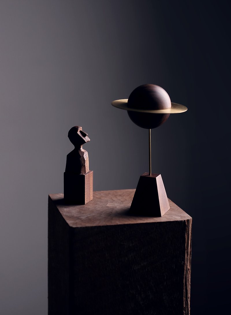 觀星者雕塑桌面藝術品擺件 手工原木雕刻 - 裝飾/擺設  - 木頭 咖啡色