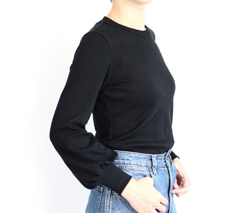 【長袖】形にこだわった 大人のギャザー袖Tシャツ【サイズ・色展開有り】 - 女 T 恤 - 棉．麻 黑色