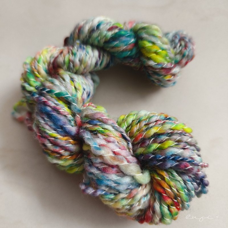 lufi hand-dyed wool deformed butterfly 50g 53m - Knitting, Embroidery, Felted Wool & Sewing - Wool 