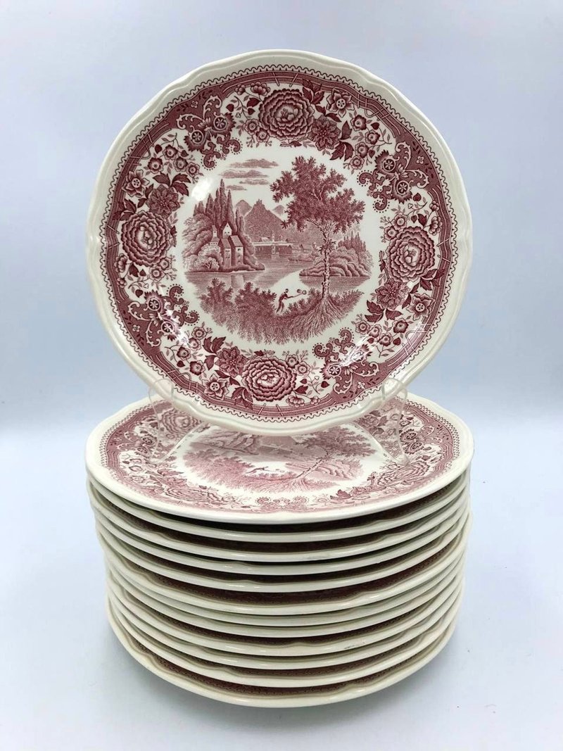 Vintage Villeroy and  Boch Porcelain Dinner Plates Burgenland Series, Germany - Pottery & Ceramics - Porcelain Red