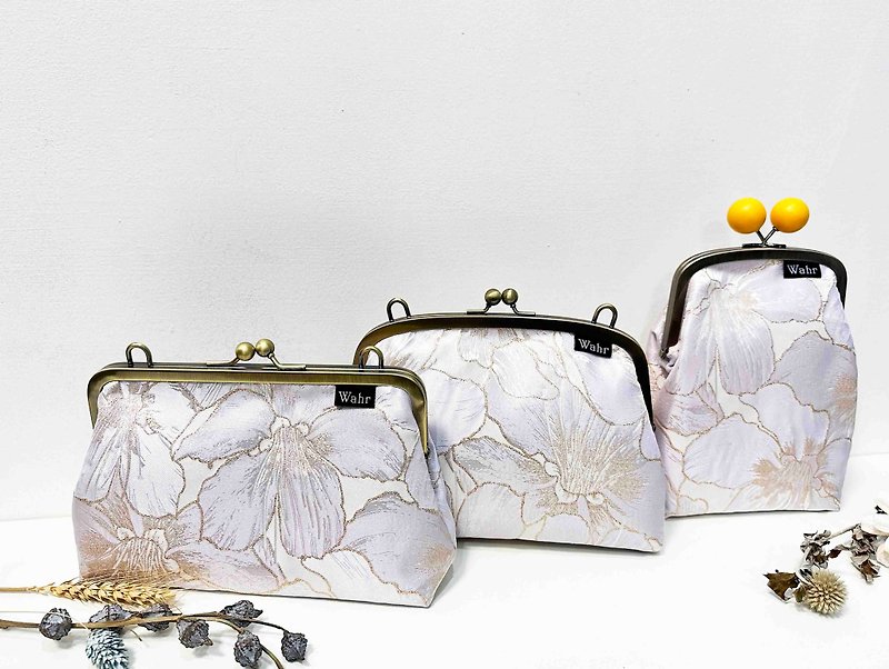 Snow white gold flower kiss lock bag side bag shoulder bag carry-on bag mobile phone bag - Messenger Bags & Sling Bags - Polyester White