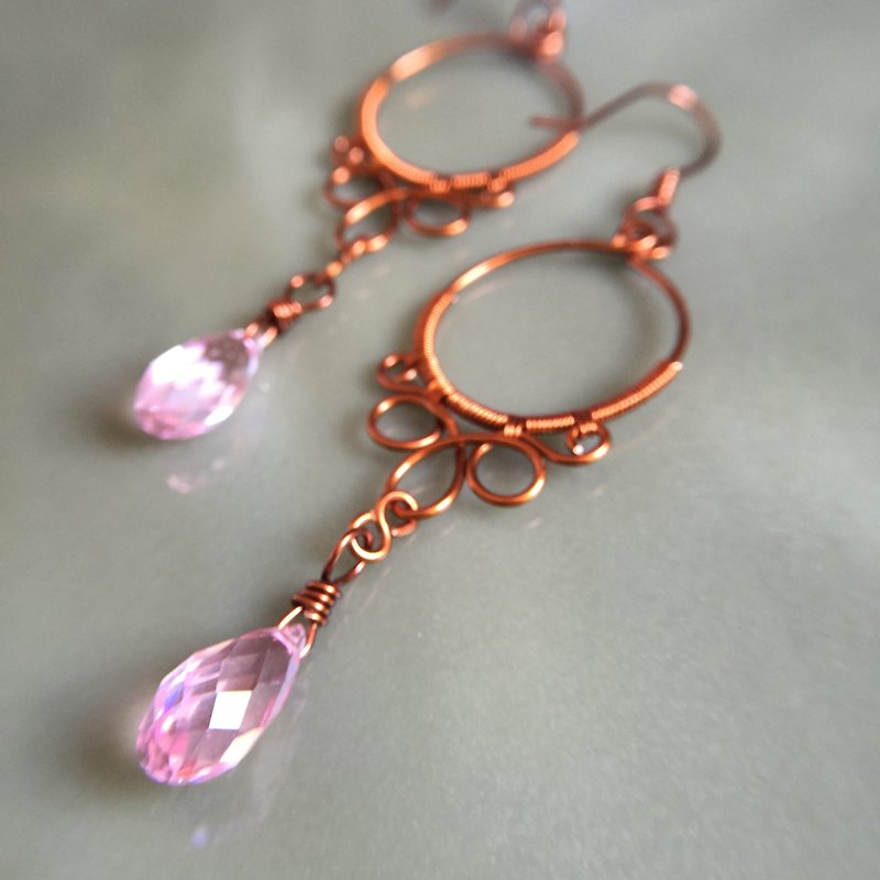 Swaying Waltz drape earrings copper handmade original - Earrings & Clip-ons - Other Metals Pink