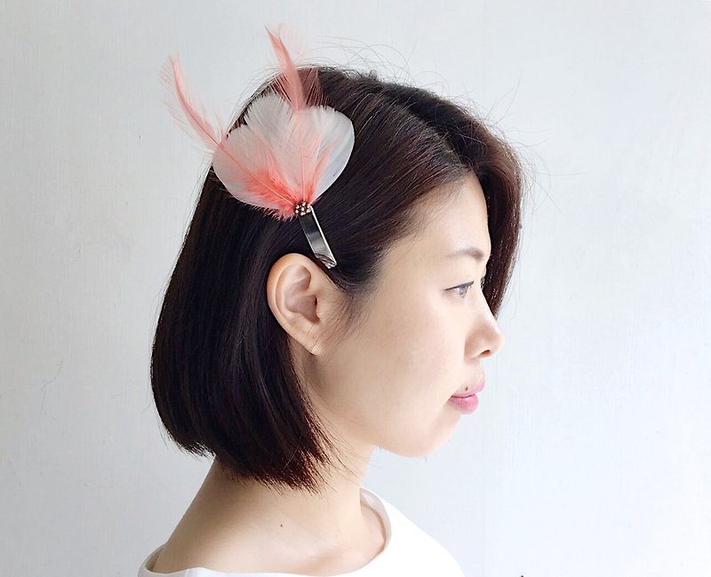 Romantic Afternoon Tea-Pink Feather Hair Clip - เครื่องประดับผม - วัสดุอื่นๆ สึชมพู