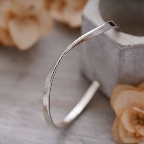 アクセサリー Kou ni.kou sterling silver/ Bronze wavy cuff bracelet - Shop ni
