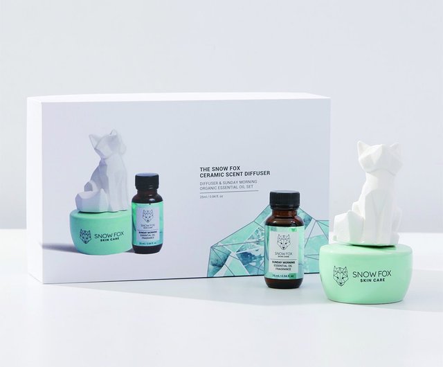 人気 アロマ ディフューザー とオーガニック エッセンシャル オイル