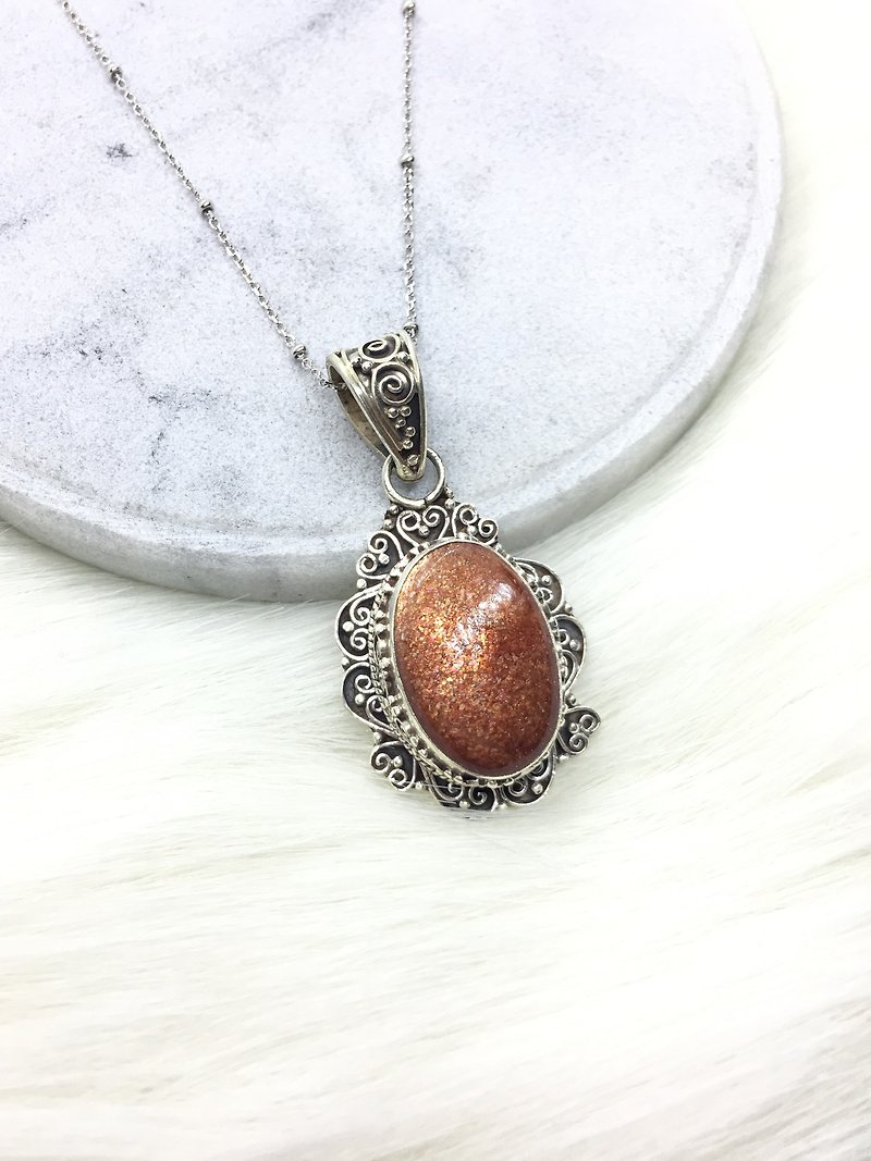 Sun stone Sunstone 925 sterling silver Heavy heart heart lace necklace Nepal handmade silverware - Necklaces - Gemstone Orange