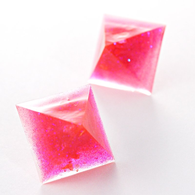 Pyramid earring (thick strawberry milk) - Earrings & Clip-ons - Other Materials Pink