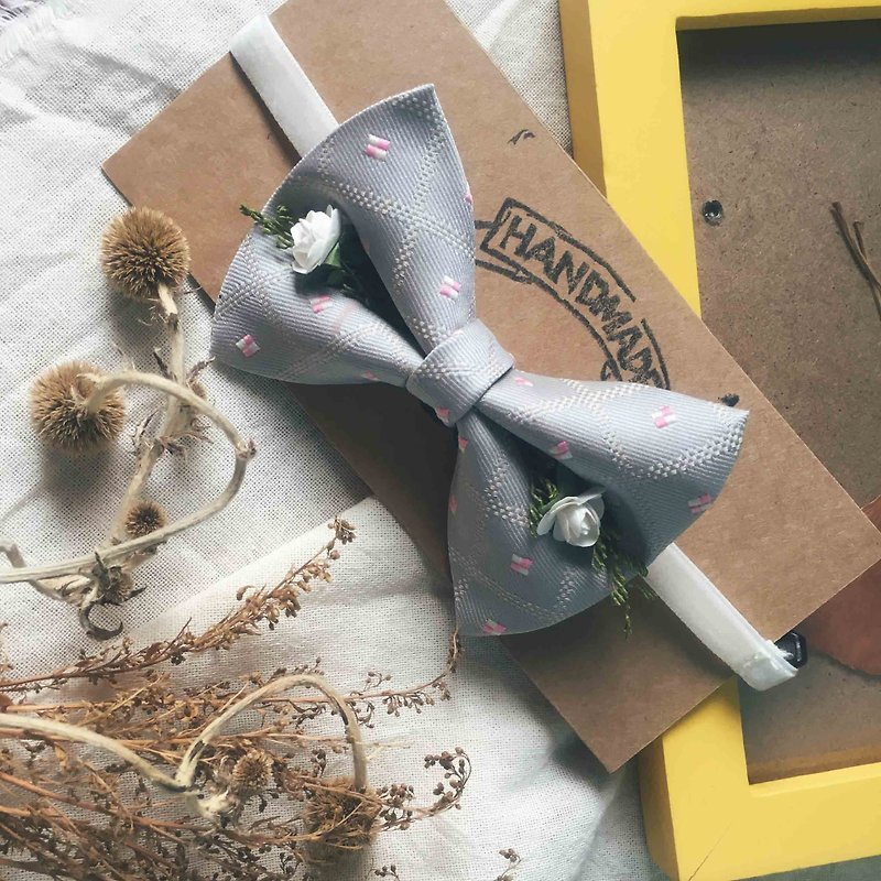 結婚畢業禮物-古董布花領帶改製手工領結-粉紅暖灰-玫瑰花版 - 煲呔 - 絲．絹 灰色