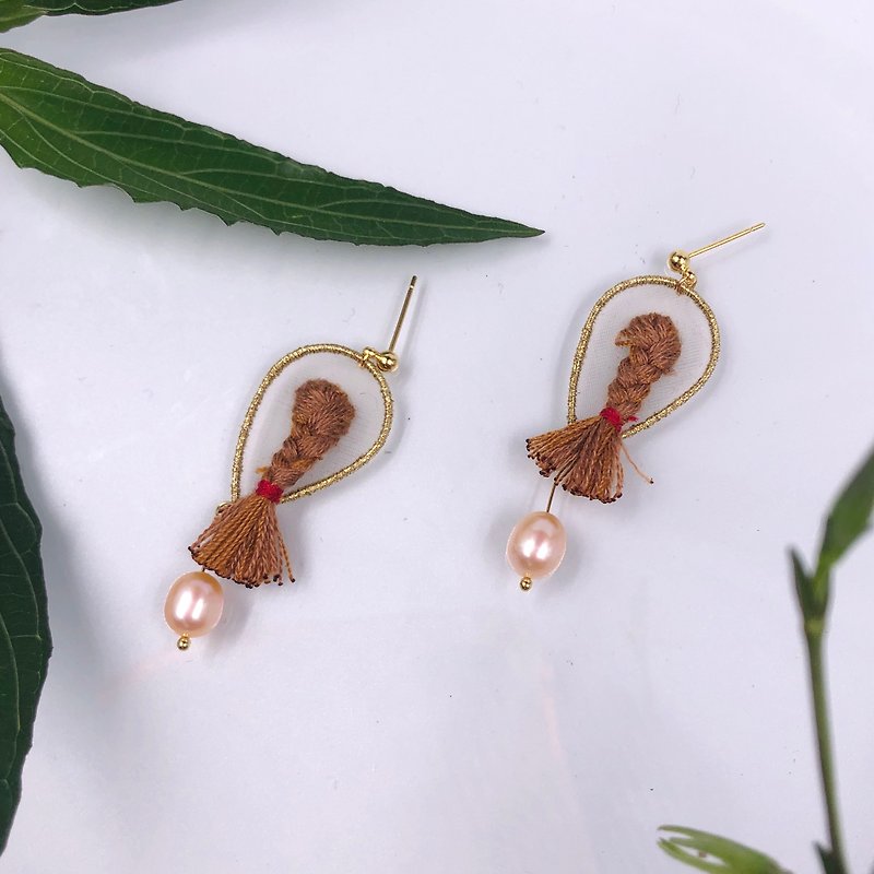 Yuansen hand-made pure handmade one-sided embroidery literary light retro sweet and elegant temperament girl ponytail earrings - Earrings & Clip-ons - Rose Gold Brown