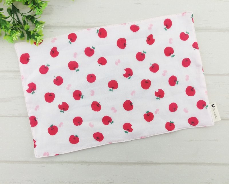 [Optional] cloth red apple. Japanese sextet yarn bibs / towel / handkerchief / baby bath towel / pillow - Bibs - Cotton & Hemp Red