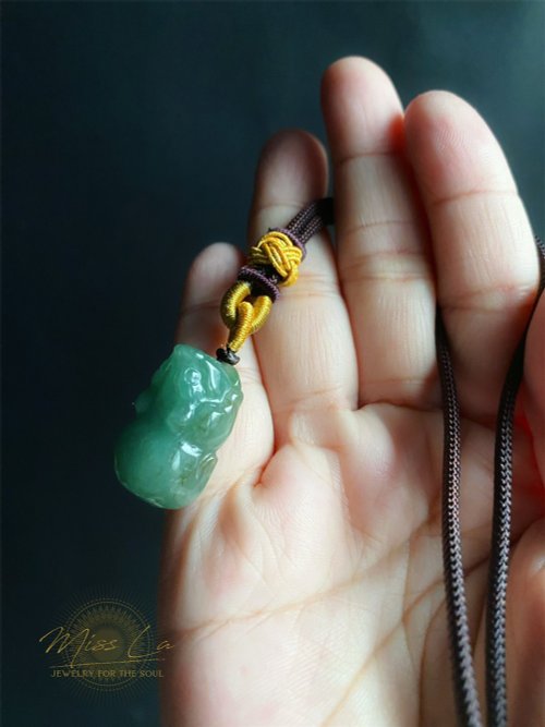 樂藏｜輕珠寶｜手作能量 天然緬甸玉 翡翠 果綠 招財 貔貅 護主 玉墜 項鍊 禮物 長輩禮