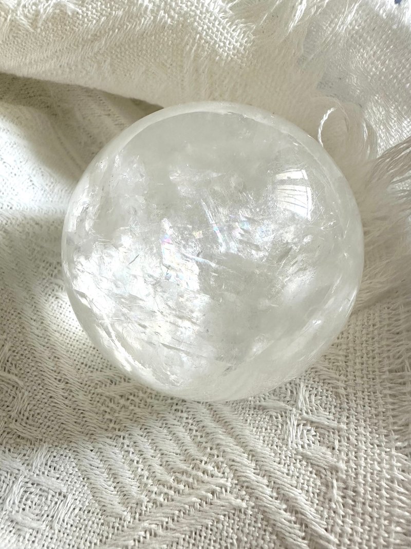 Crystal.EAA 白方解球 水晶球 75mm - 擺飾/家飾品 - 水晶 白色