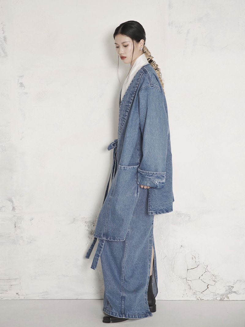 懐かしのライトブルー チャイニーズ漢服デニムロングコート ジェンダーレススタイル - トップス - その他の素材 ブルー