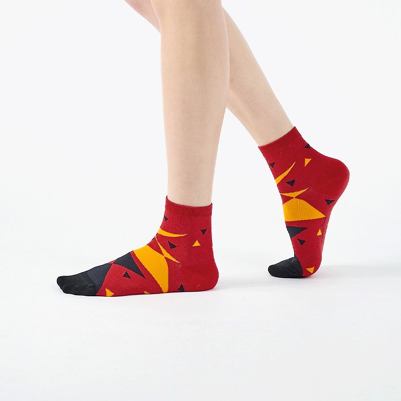 七巧板/紅色(M)-MIT設計短筒襪 - 襪子 - 棉．麻 紅色