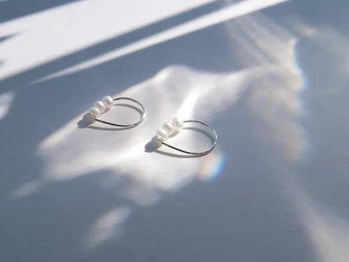 Natural Light 925純銀 珠光 珍珠 水滴型 耳環 或 耳夾 一對 (2種配戴方式)