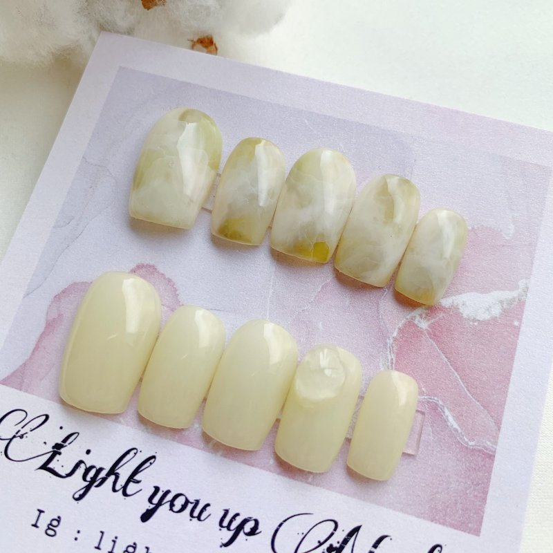 Light you up  溫玉/穿戴甲/訂製美甲貼片 NA 77 - 指甲油/指甲貼 - 其他材質 綠色